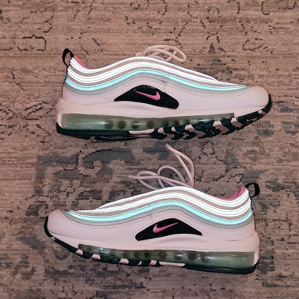 Nike Air Max 97 green Pink Youth size 6